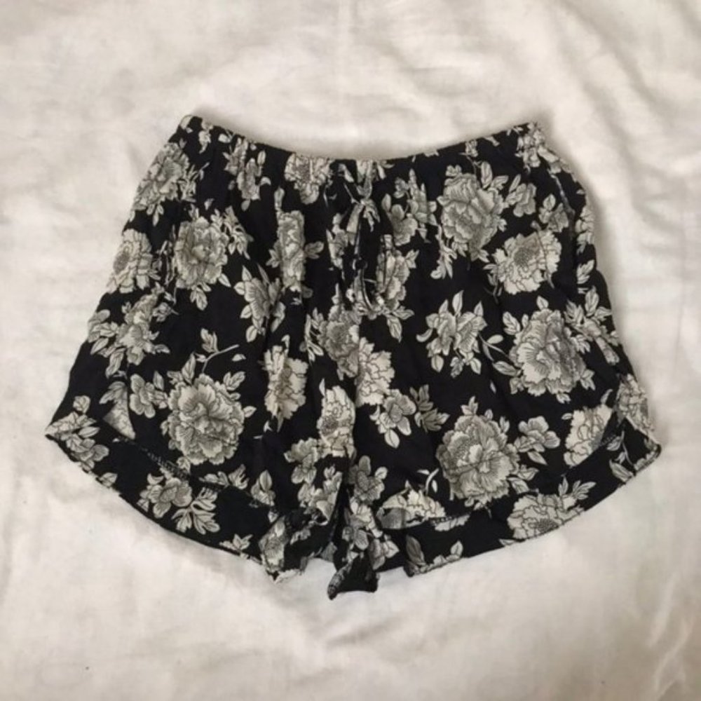 Brandy Mellvile floral shorts